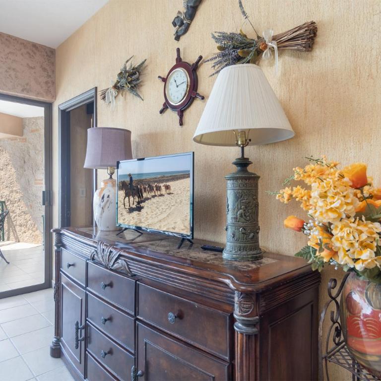 Sea-Gem Oceanfront Oasis - Vacation Home - 6