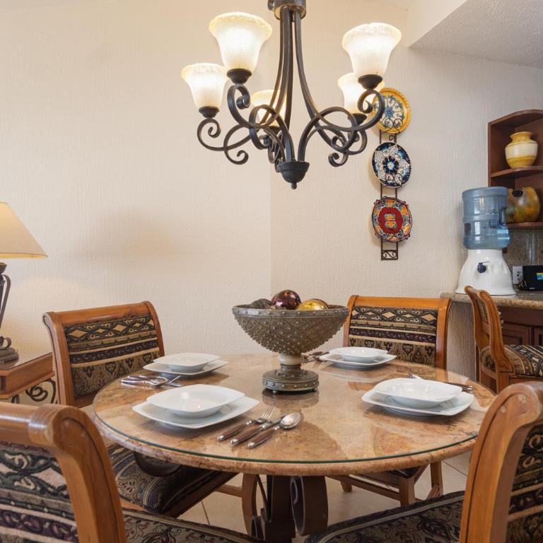 Sonoran Sun - Vacation Home - 7