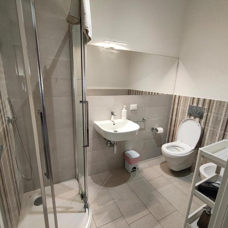 Il Giardino di Anna - Charming rooms in Cagliari - Camera Familiare con Bagno Privato - 1