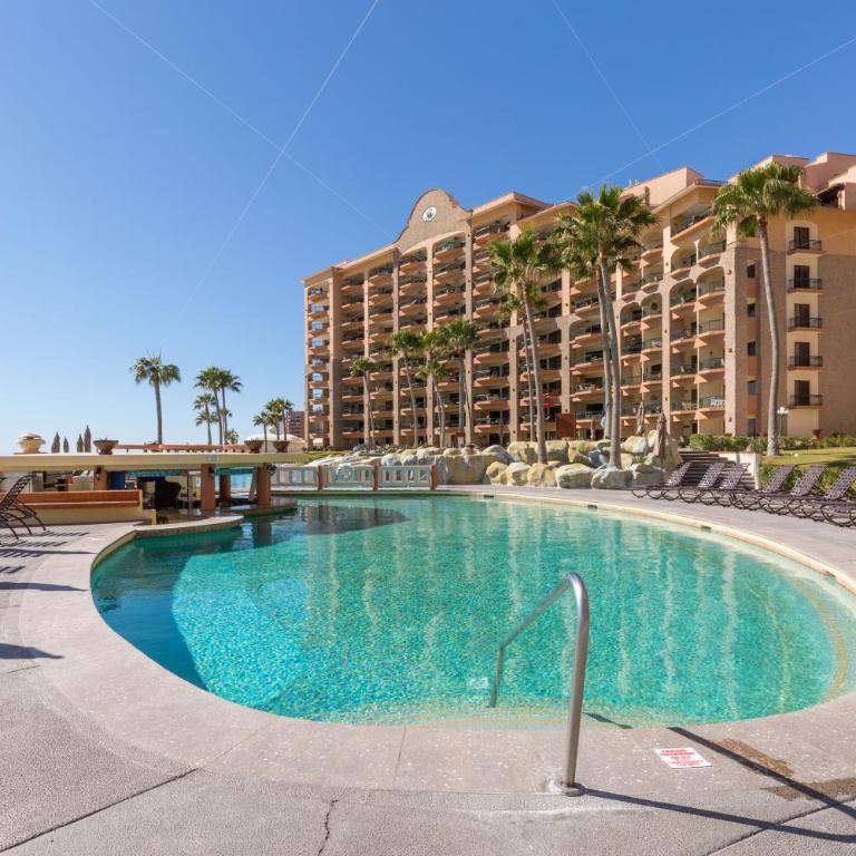 Sea-Shell Hive Refreshing Oceanfront Condo - Vacation Home - 3