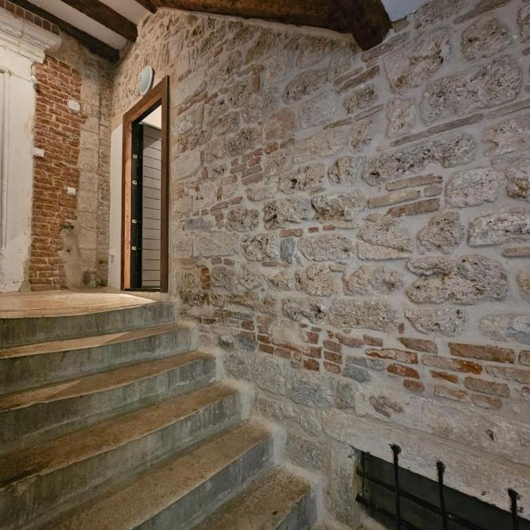 patrik - One-Bedroom Apartment - 2