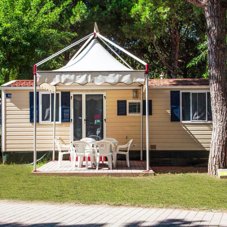 Camping Village Cavallino - Casa Mobile Superior con 2 Camere da Letto (4 Adulti) - 1