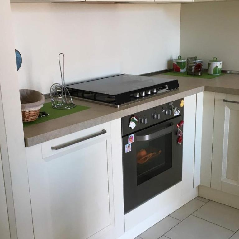 BnB Cairoli - Homezon - Appartamento con Vista e Balcone - 11