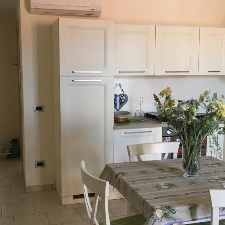 BnB Cairoli - Homezon - Appartamento con Vista e Balcone - 8