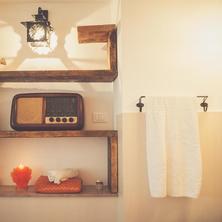 Nomad B&B - Double Room with Private Bathroom - 10