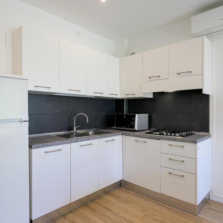 Residence Pineda - Appartamento - Piano Terra - 18