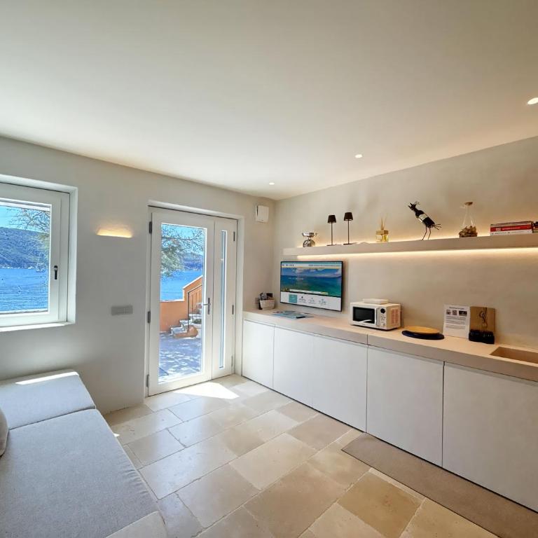 Casa Capo Enfola - Argonauti Vacanze - Three-Bedroom Apartment with Sea View - 2