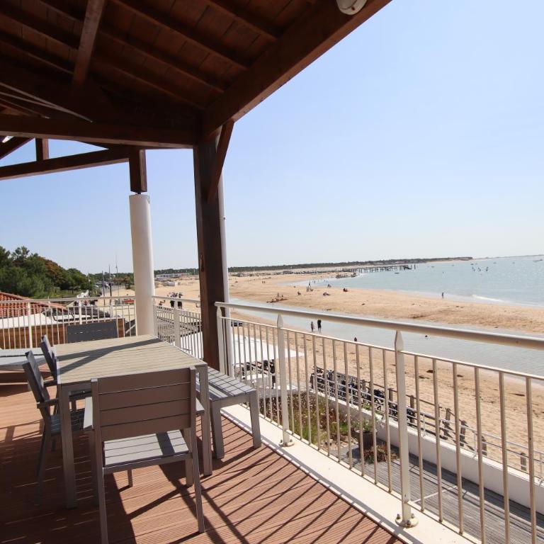 Résidence Belle Plage - Appartement 3 Chambres Premium avec Balcon - 21