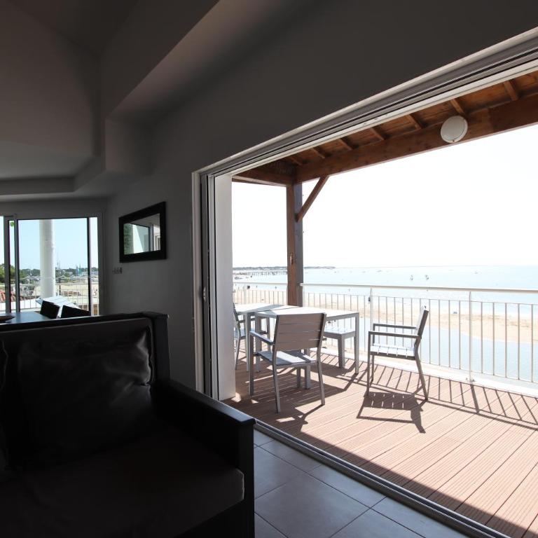 Résidence Belle Plage - Appartement 3 Chambres Premium avec Balcon - 10