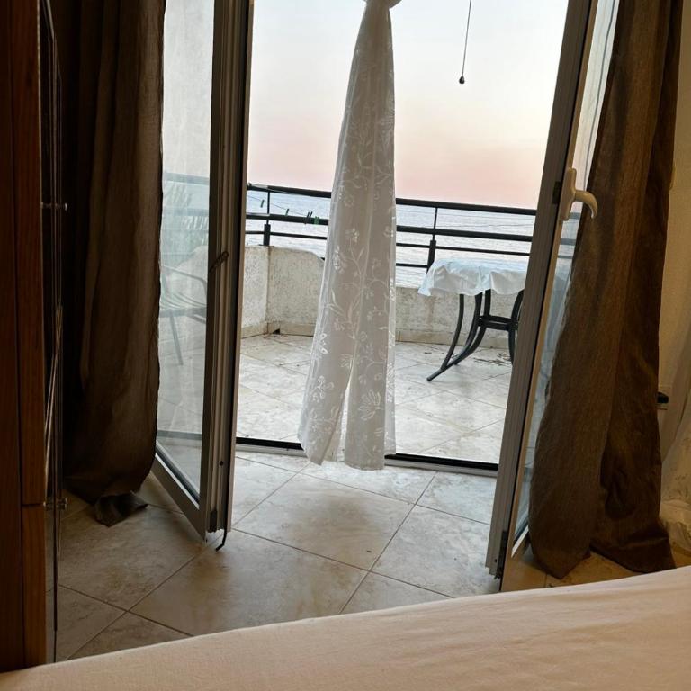 TALi - Family Room with Sea View - 24