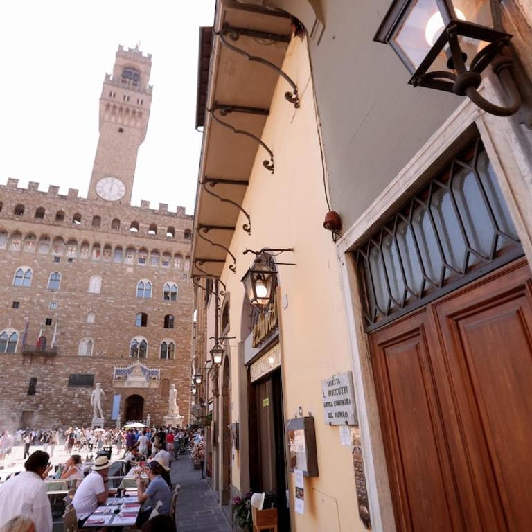 Palazzo Vecchio - LIFT - Jacuzzi - Two-Bedroom Apartment - 5