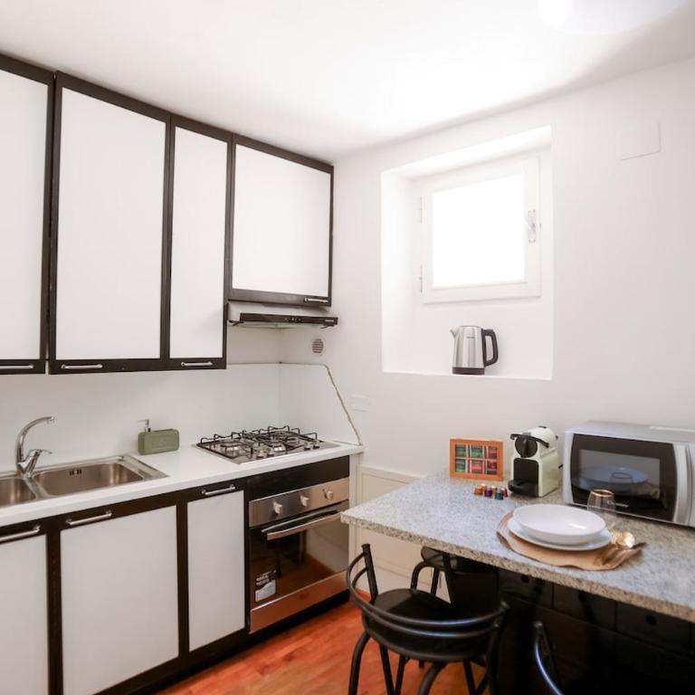 Palazzo Vecchio - LIFT - Jacuzzi - Two-Bedroom Apartment - 8
