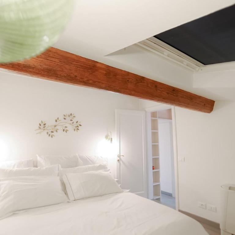 Palazzo Vecchio - LIFT - Jacuzzi - Two-Bedroom Apartment - 31