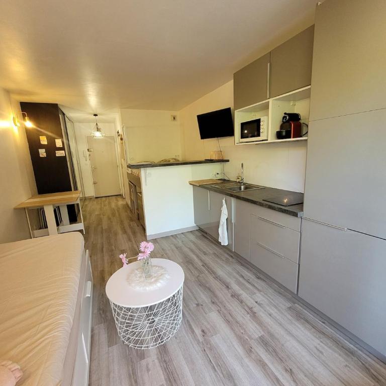 Studio Bord de Mer Résidence - Les Sablettes - Apartment mit 2 Schlafzimmern - 5
