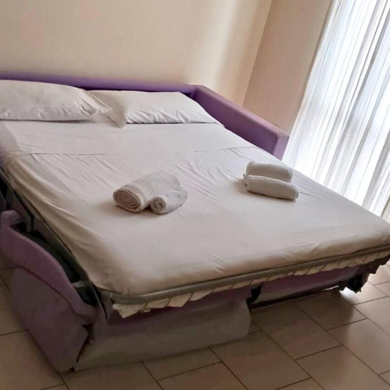 BnB Cairoli - Homezon - Appartamento con Vista e Balcone - 17