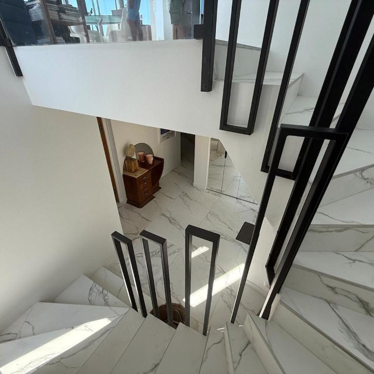 Beautiful villa with sea view - Villa - 15