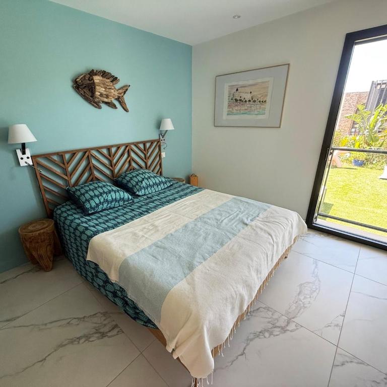 Beautiful villa with sea view - Villa - 23