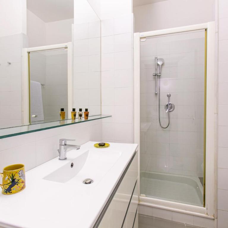 Rome Central Suite via Vittoria - Appartamento Superior con 2 Camere da Letto - 2