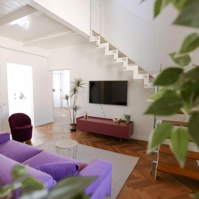 Prestige Florence -Balcony -Lift - Apartment - 1
