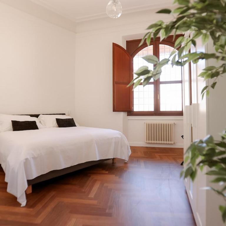 Prestige Florence -Balcony -Lift - Apartment - 20