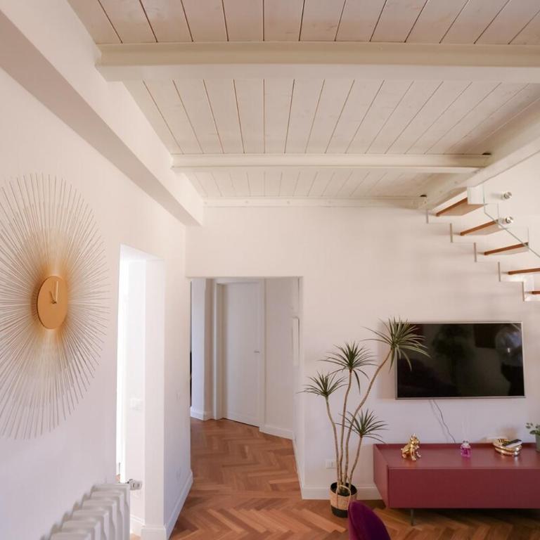 Prestige Florence -Balcony -Lift - Apartment - 29