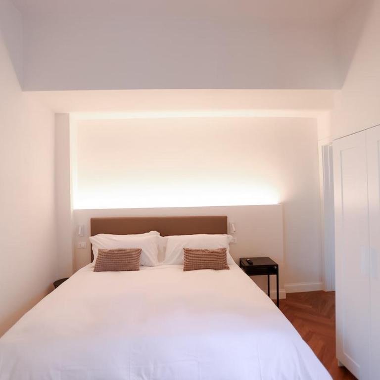 Prestige Florence -Balcony -Lift - Apartment - 32
