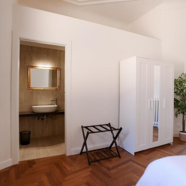 Prestige Florence -Balcony -Lift - Apartment - 33