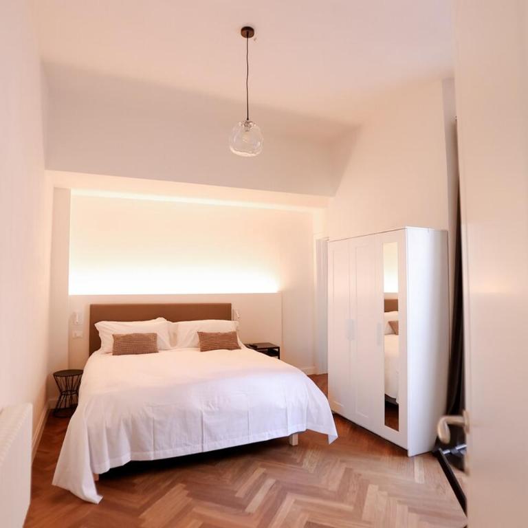 Prestige Florence -Balcony -Lift - Apartment - 59