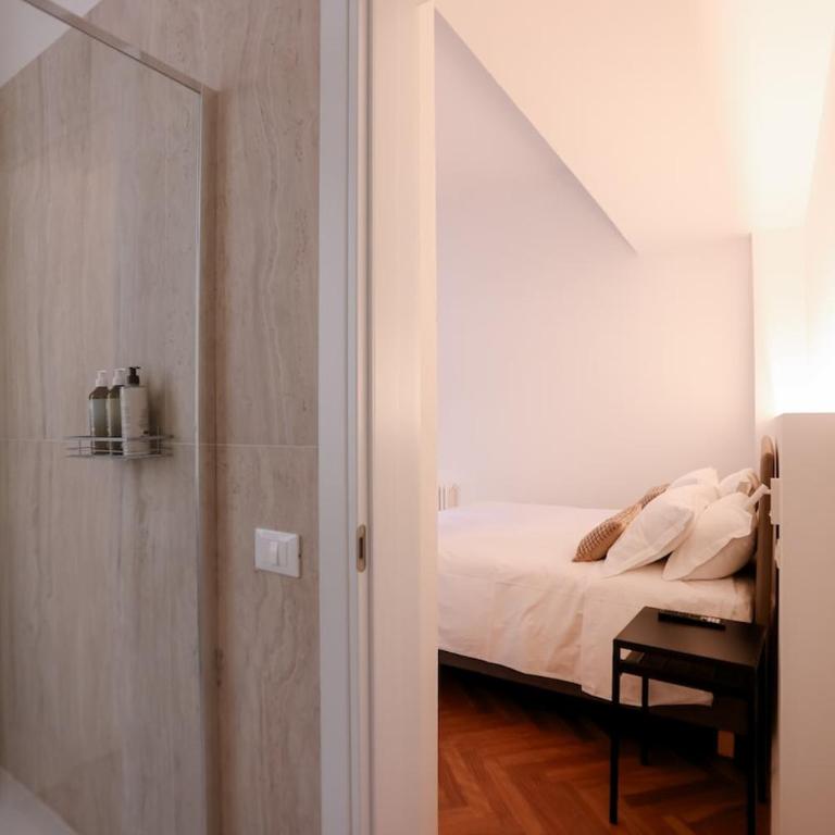 Prestige Florence -Balcony -Lift - Apartment - 65