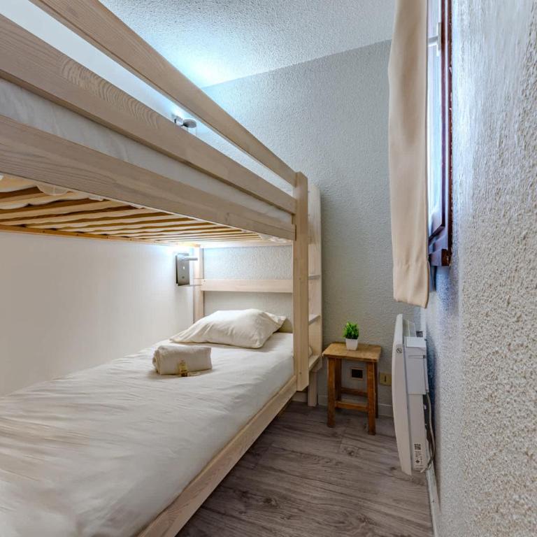 Ski-In Ski-Out 2BR Apartment with Mountain View - Val Thorens - Résidence le Joker - Appartement - 9