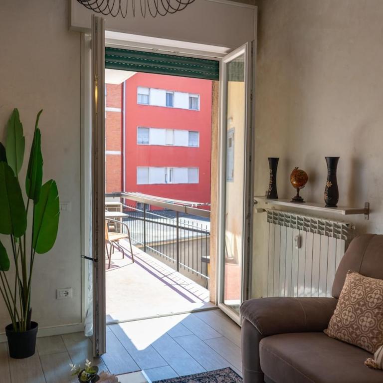 Modern Family Apartment Near the Hospital, Netflix & Free Wi-Fi - Two-Bedroom Apartment - 3
