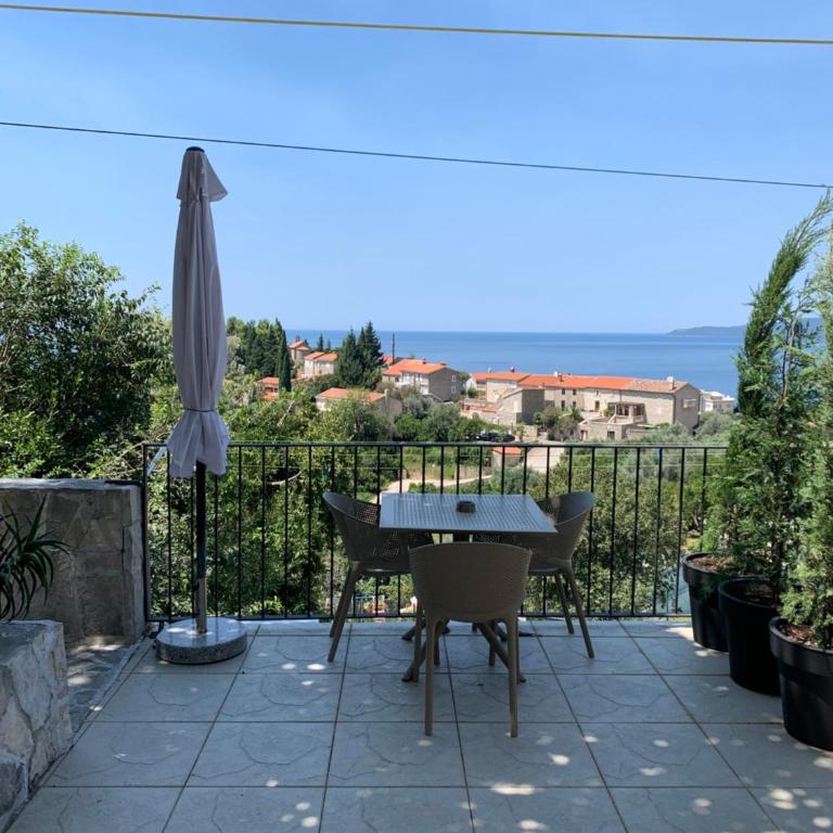 Reževići Apartments - Studio with Sea View (2 Adults) - 4