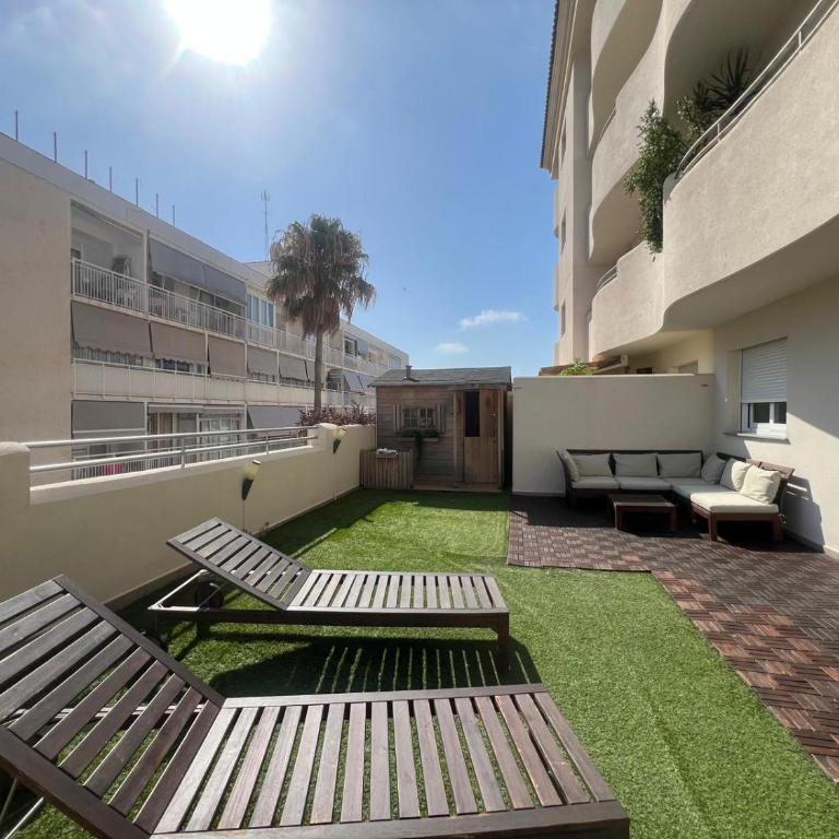 Flawless near the Marina - Two-Bedroom Apartment - 17