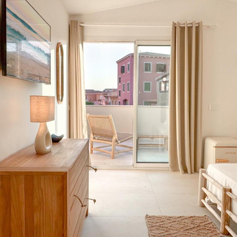 Petra Maris Luxury Rooms - Camera Matrimoniale con Terrazza - 3
