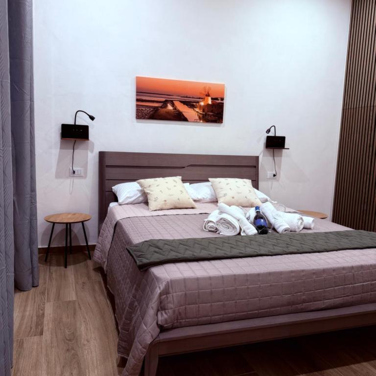 Stagnone Sunset Holidays - Deluxe One-Bedroom Apartment with Garden View - 2