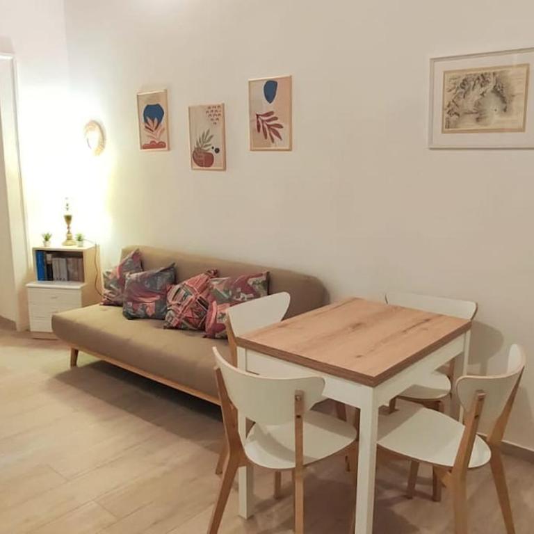 Neathea Napoli - Appartamento Deluxe con 3 Camere da Letto - 10