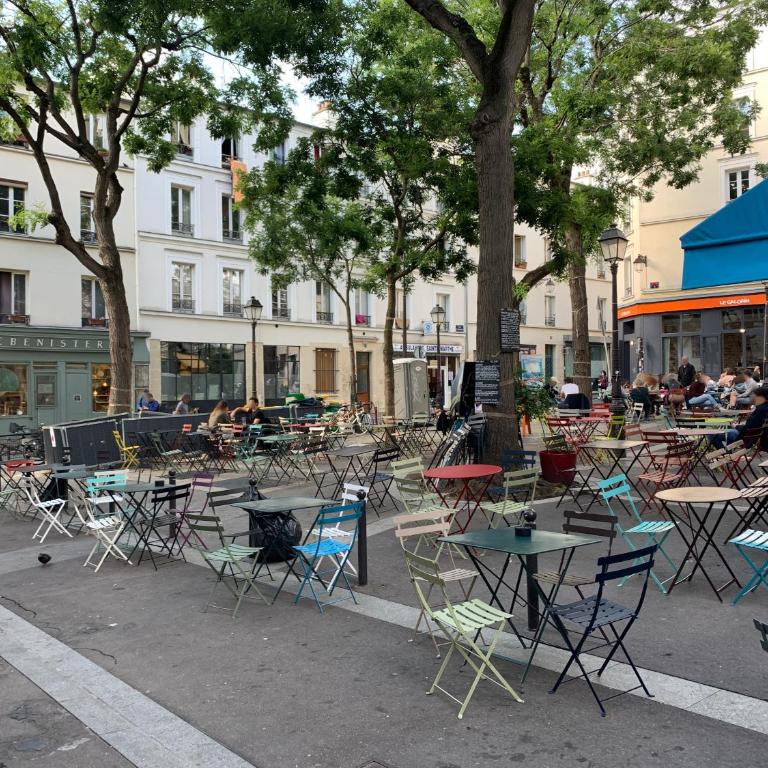 Classic Parisian 2 BR flat in Paris 10 - Appartement 2 Chambres - 11