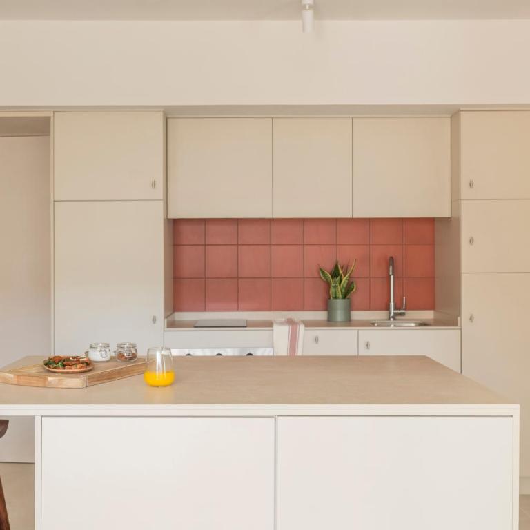 Kora Tigot - Apartamento de 1 dormitorio con balcón y vistas a la montaña - 3