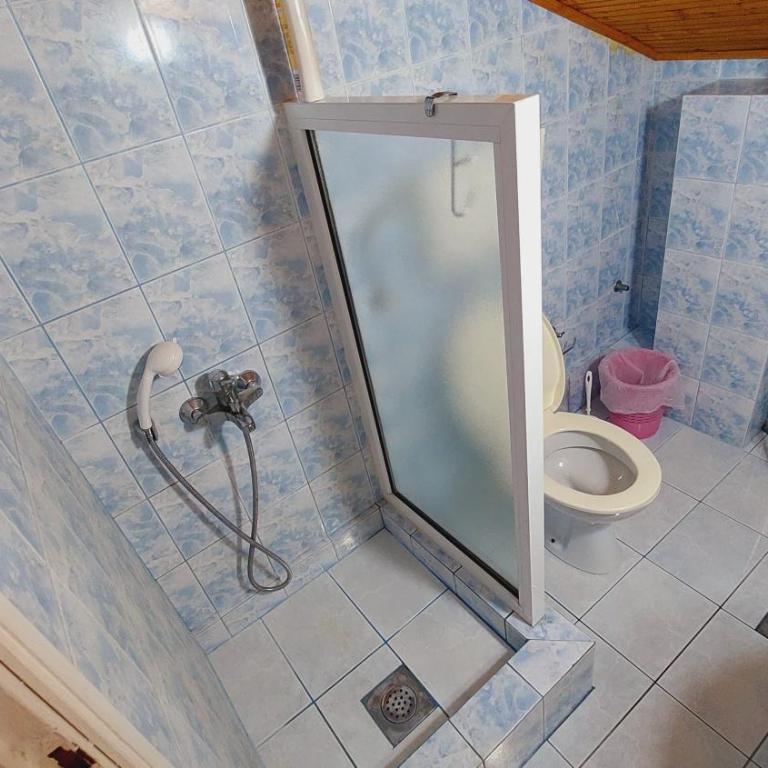 Guesthouse Mixe - Quadruple Room with Balcony - 11
