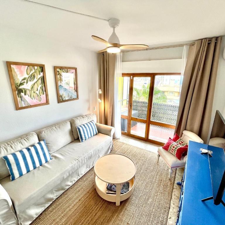 Bright, central, close to the sea, parking and WiFi - Apartamento de 2 dormitorios - 1