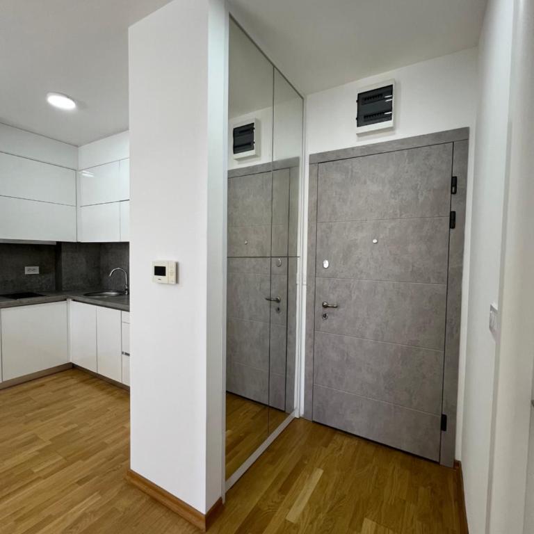 Tre Sorelle Becici - One-Bedroom Apartment - 8
