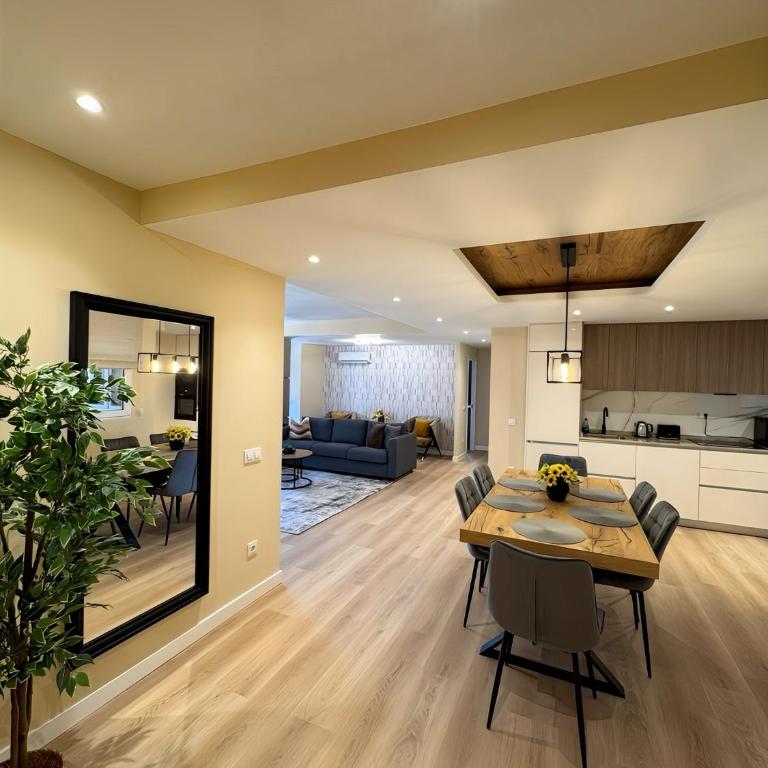 Apartamentos Prestige Málaga - Suite V - Apartamento - 54