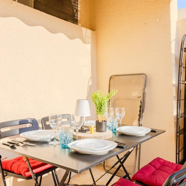 Studio Terrace AC Lift - Old town | By Airnest - Appartement - 14
