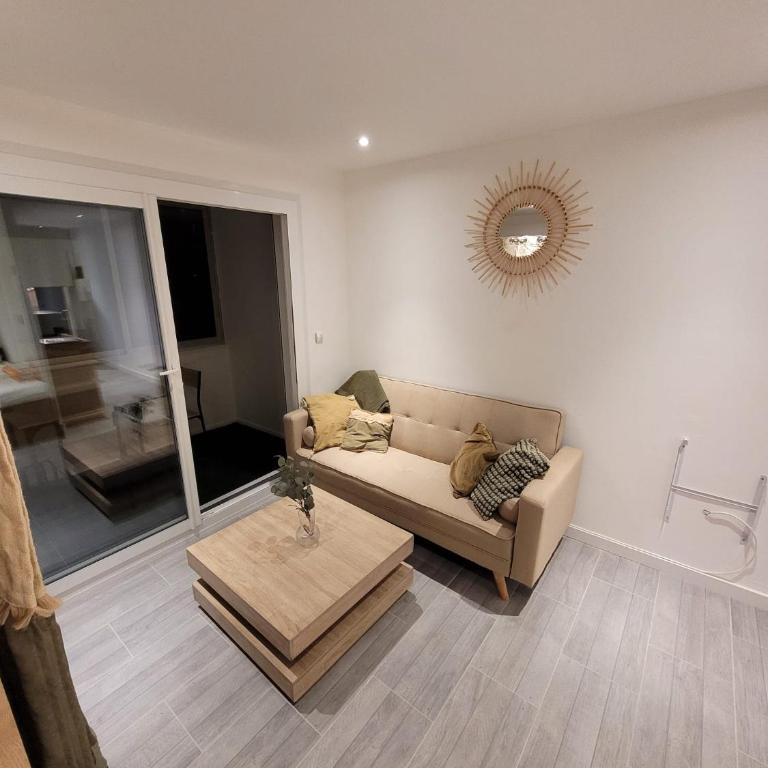Studio Bord de Mer Fabrégas - les Sablettes - Appartement - 15