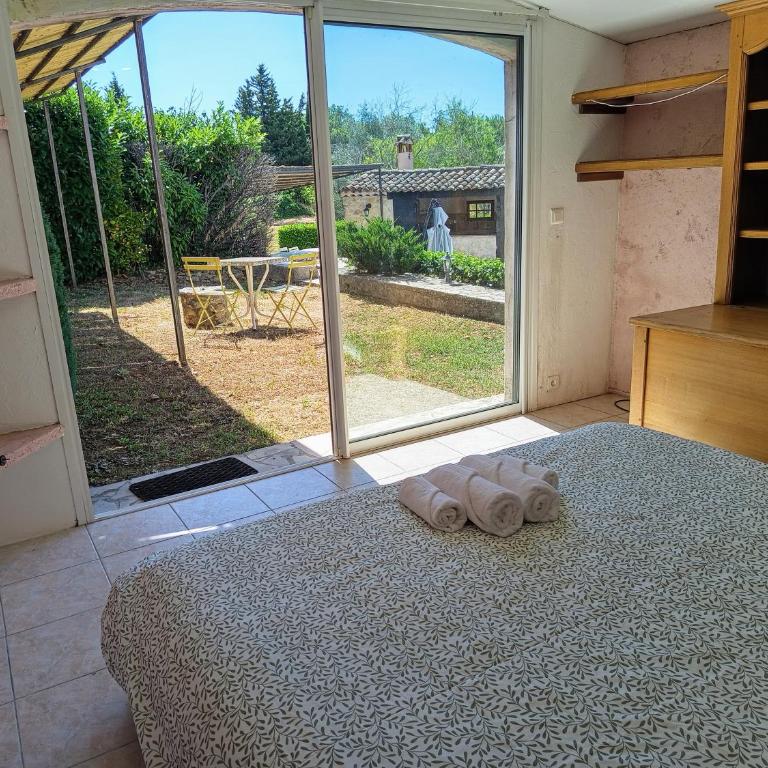 Villa provençale avec piscine et jardin privé - Maison 4 Chambres - 12