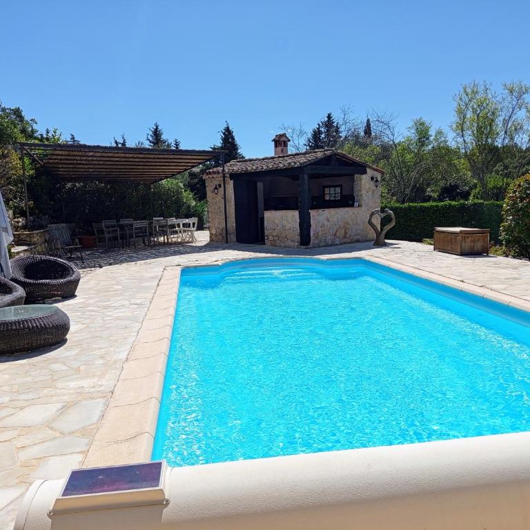 Villa provençale avec piscine et jardin privé - Maison 4 Chambres - 6