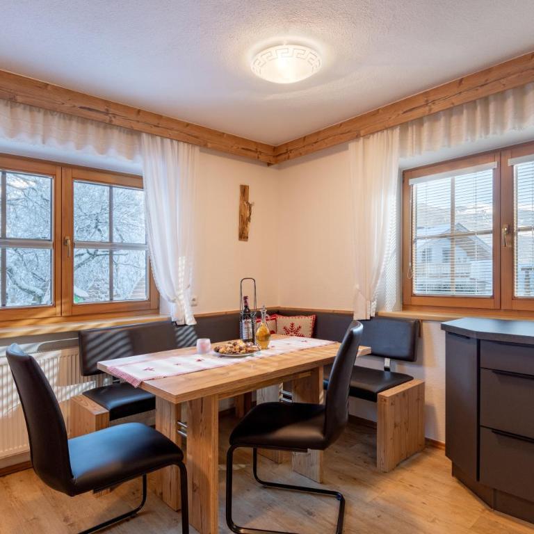 Landhaus Exenberger / Ferienwohnung Smaragd - Apartment mit 3 Schlafzimmern - 11