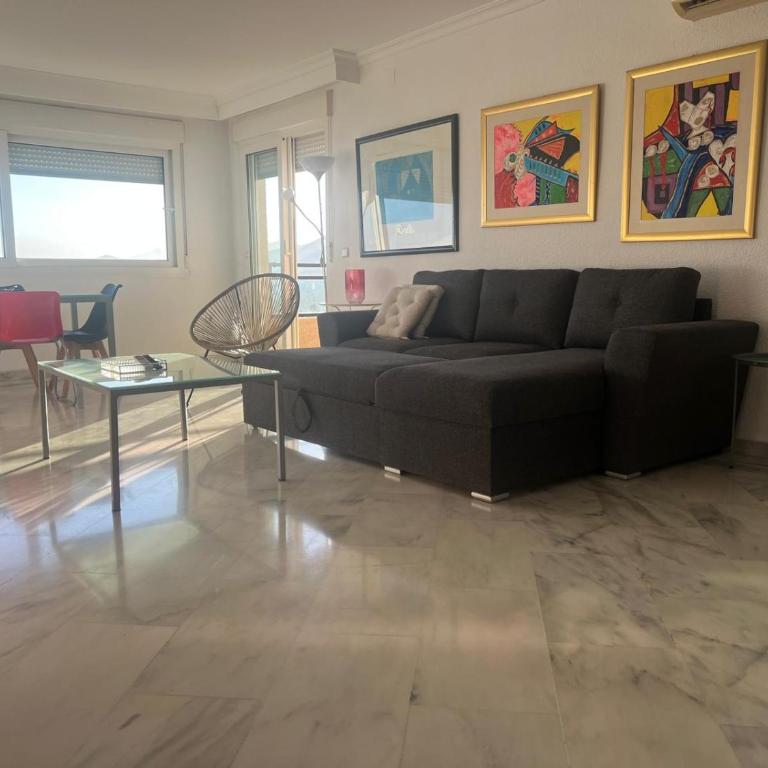 Benalmadena Suite Vistas panorámicas, 2 piscinas, Area infantil, Bar, Jardines y Tenis - One-Bedroom Apartment - 30