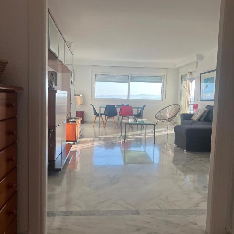 Benalmadena Suite Vistas panorámicas, 2 piscinas, Area infantil, Bar, Jardines y Tenis - One-Bedroom Apartment - 62