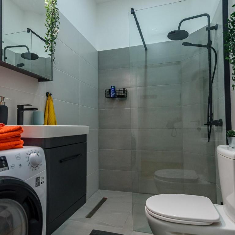 Studio 44 - Two-Bedroom Apartment - 17
